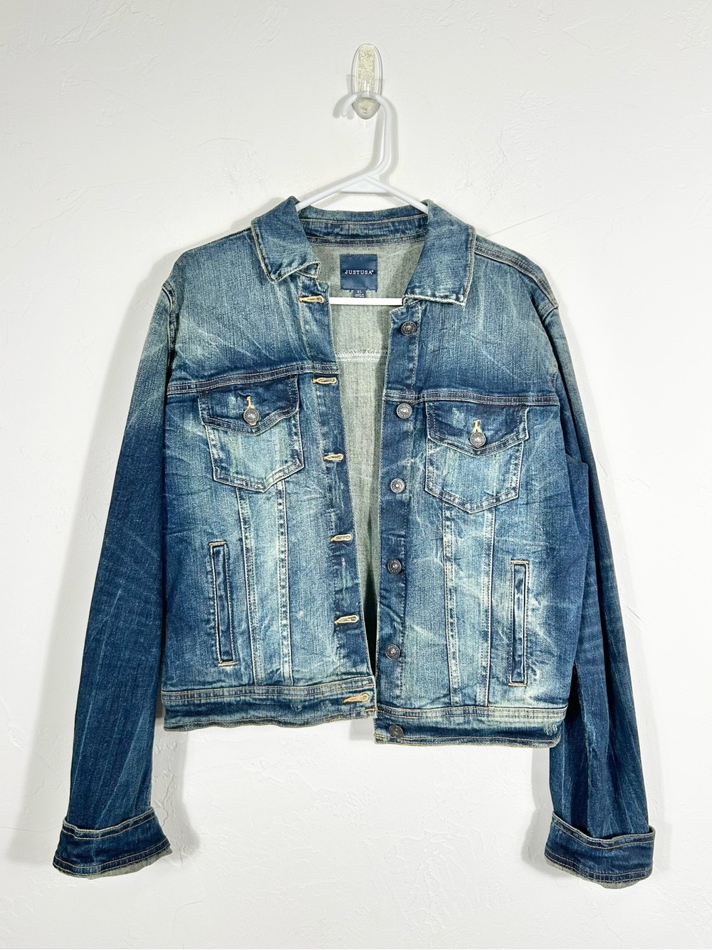 Just USA Distressed Denim Jacket Medium Wash Crop Jean Trucker Jacket Size XL
